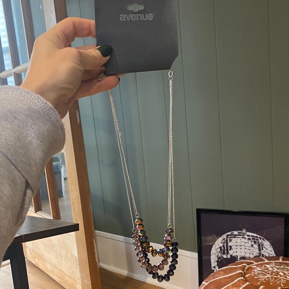 Avenue Elegant Multicolor Beaded Necklace - Picture 2 of 3